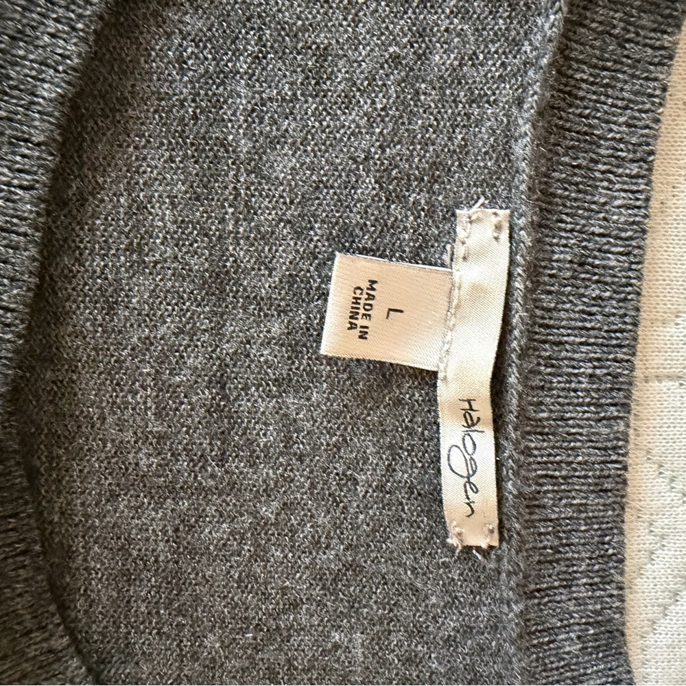 Halogen Heather Gray Diamond pattern Knit Sweater - image 2